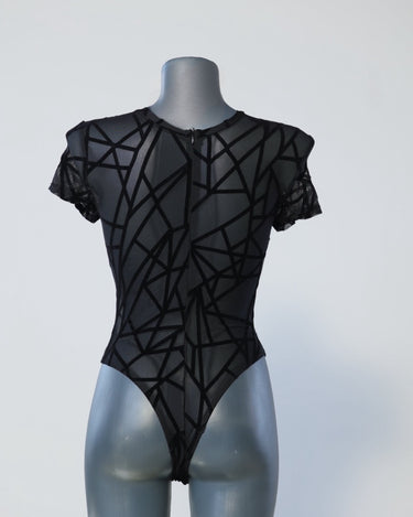 body transparent geometrico